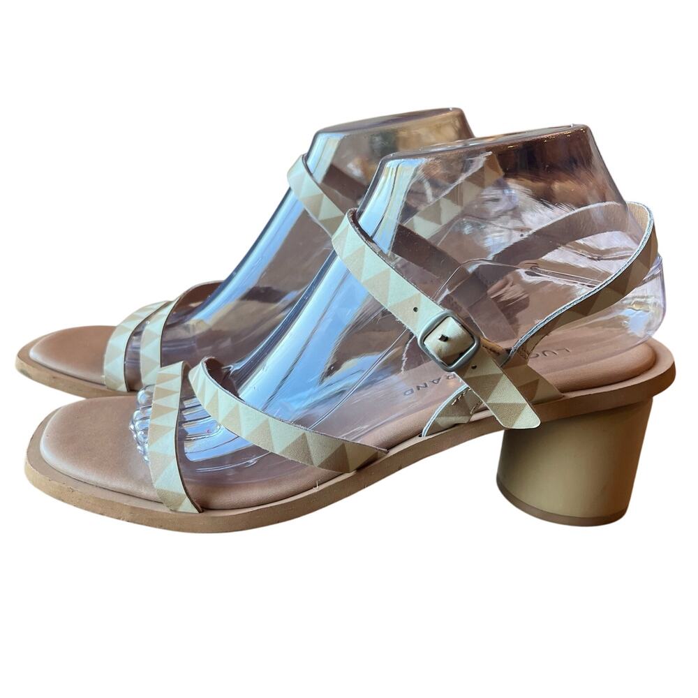 Lucky Brand Pimae Sandals Heels Size 9 Tan Round Heel Buckle Strappy Geometric